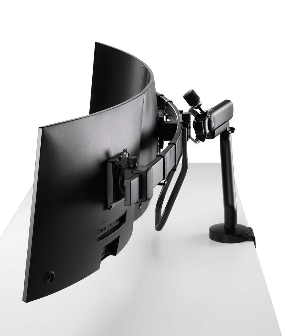 Flo X – Großformatiger Triple Monitorarm