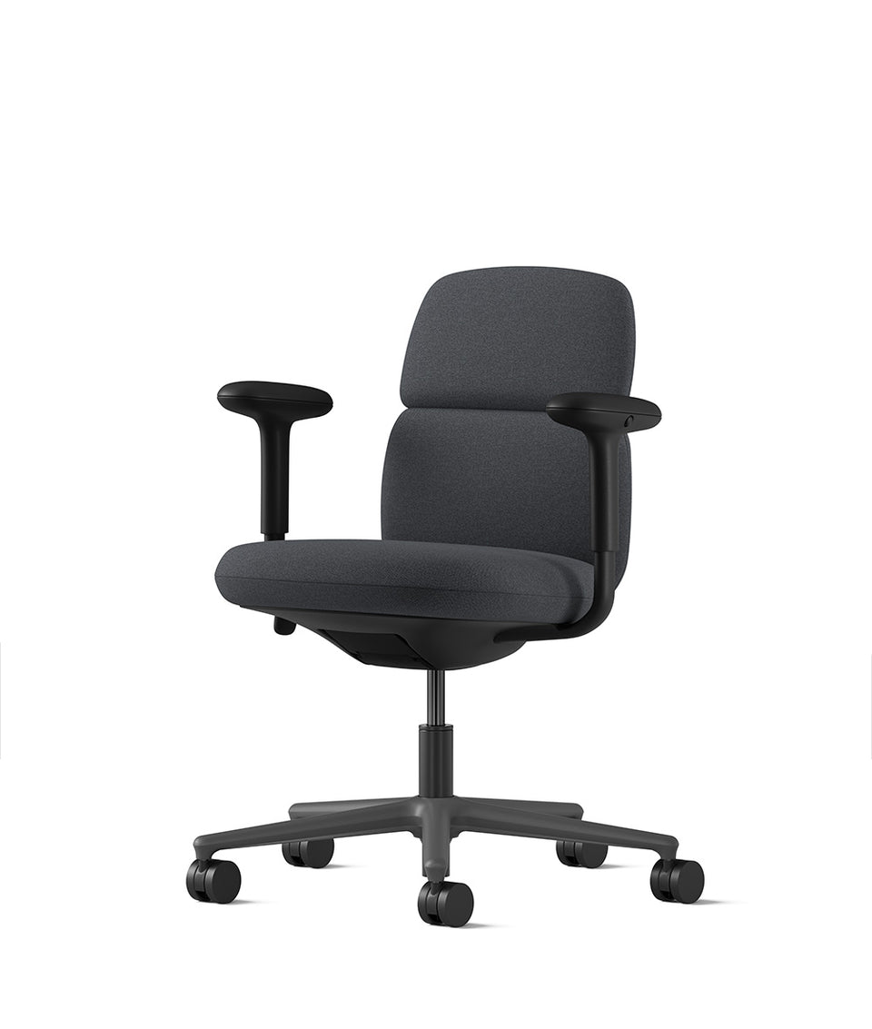 Asari Stuhl mit mittelhoher Rückenlehne Knight Graphite