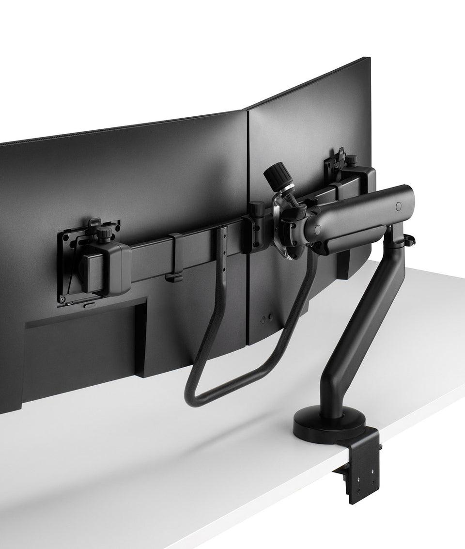 Flo Split Flo X – Großformatiger Dual Monitorarm | Herman Miller