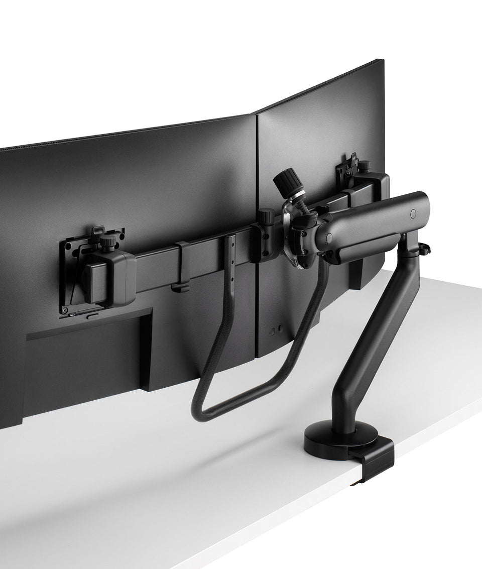 Flo X – Großformatiger Dual Monitorarm
