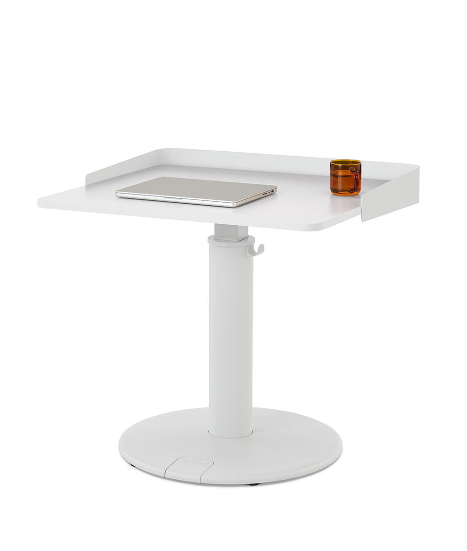 OE1 Rechteckiger Stehschreibtisch mit Umrandung