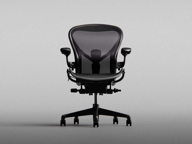 Vorderansicht des Gaming-Stuhls Aeron in Onyxschwarz