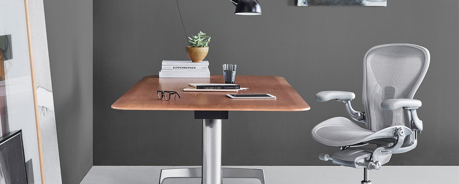 A mineral Aeron in a home work setting