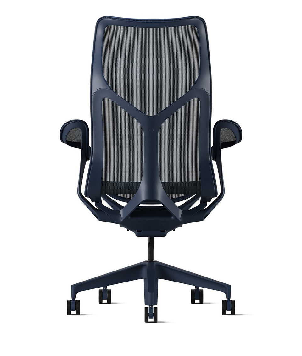 Cosm Stuhl mit hoher Rückenlehne