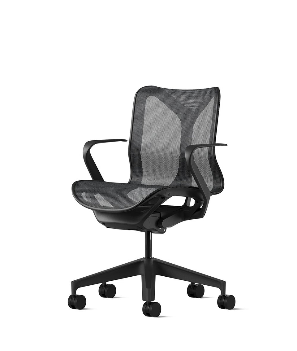 Cosm Stuhl mit niedriger Rückenlehne